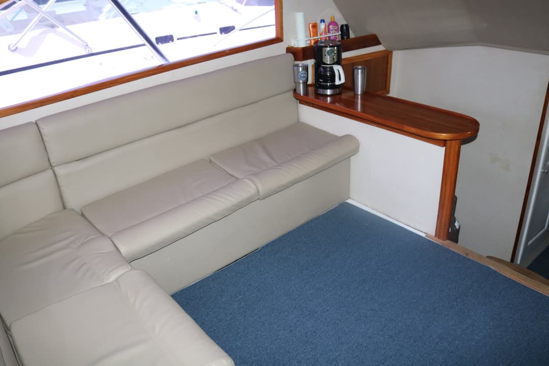 Circle Hook – 37′ Hatteras