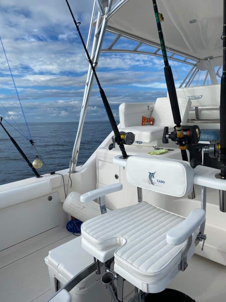Dream Maker 35′ Cabo Express