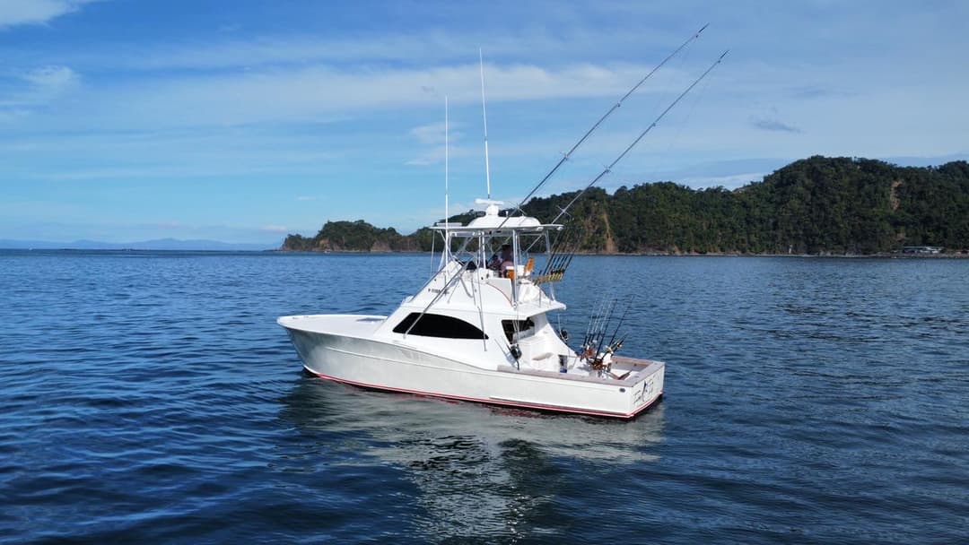 Fire Fly – 43′ Custom Maverick