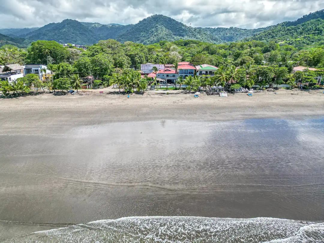Beachfront Party Casa Jr.