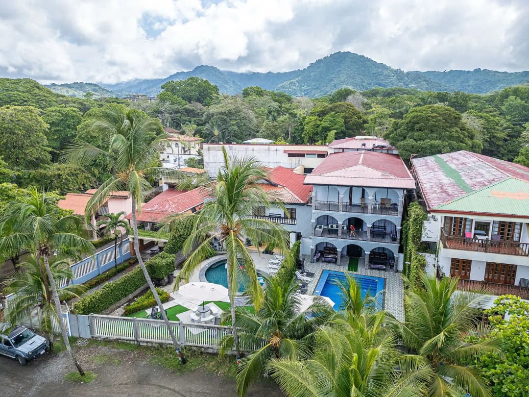 Beachfront Party Casa Sr.