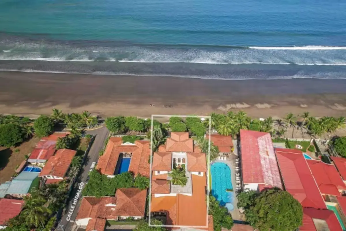 VILLA SUNSET Upscale House On The Beach
